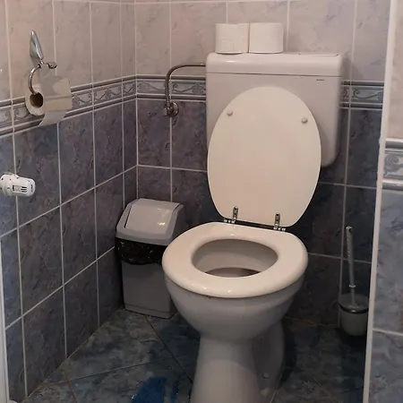 Blanka Vendeghaz Abádszalók
