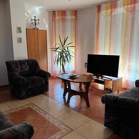 Blanka Vendeghaz Appartement *
