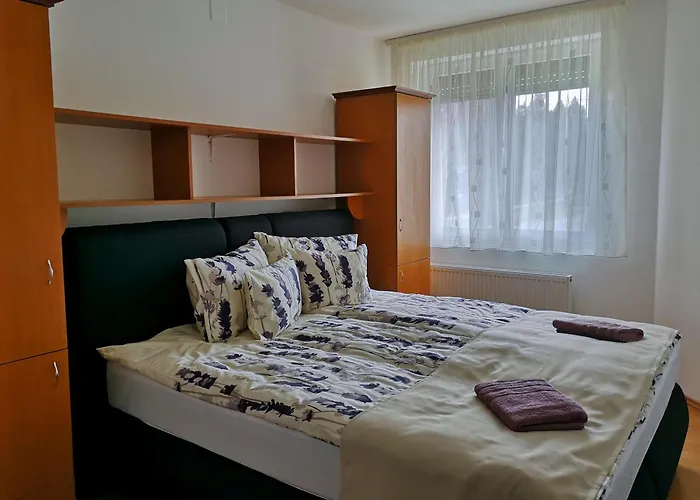 Blanka Vendeghaz Apartment