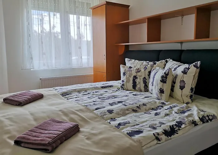 Blanka Vendeghaz * Abadszalok